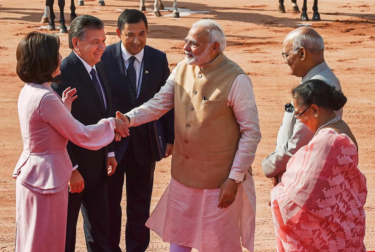 Modi, Uzbek President hold delegation level talks