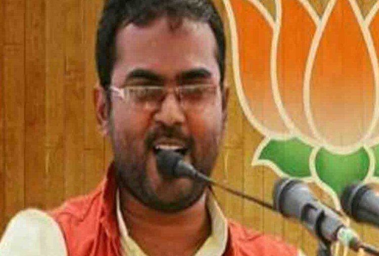 BJP MLA assaults UP official over protection money