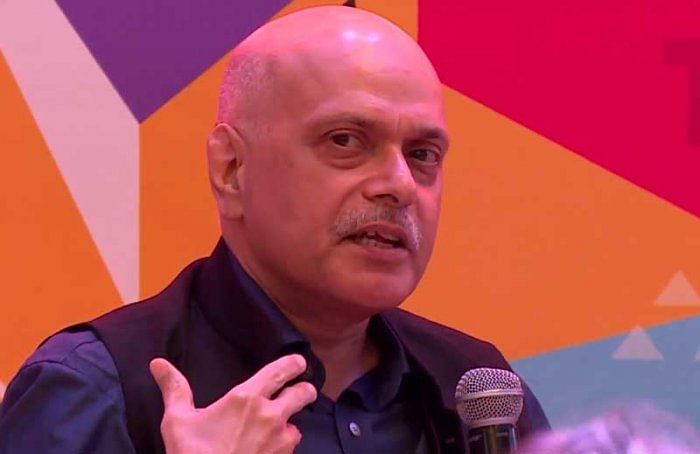 IT raids at residence and office of Raghav Bahl
