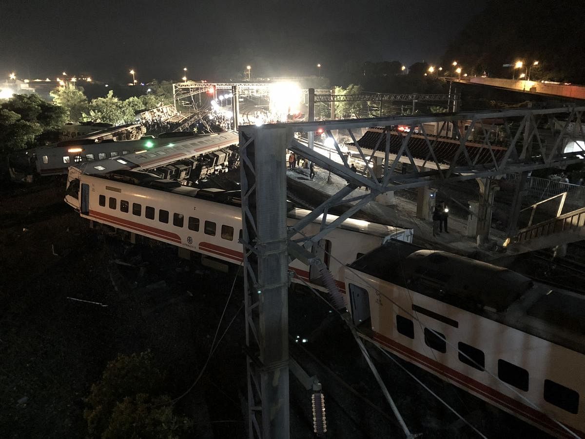 18 dead after train flips in Taiwan