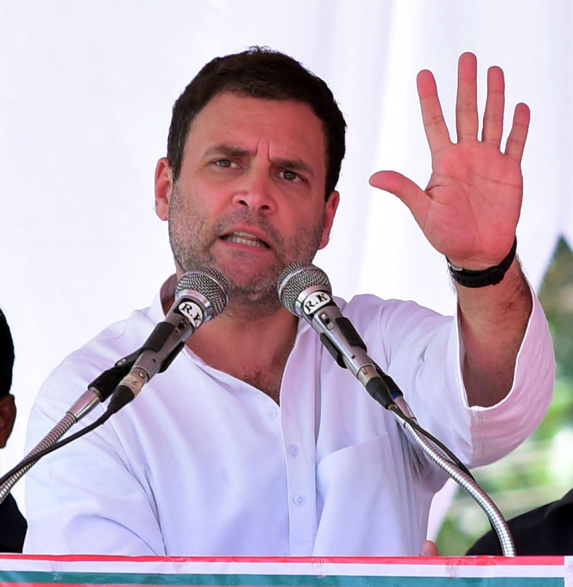 Rahul Gandhi for fresh faces in ministry, to finalise list today
