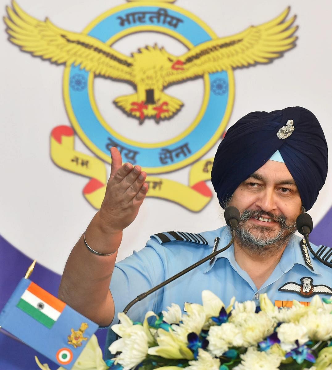 Pilots sleep deprived due to social media use:IAF chief
