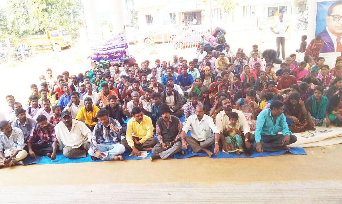 Protest by Dalit Sangarsha Samithi enters fourth day
