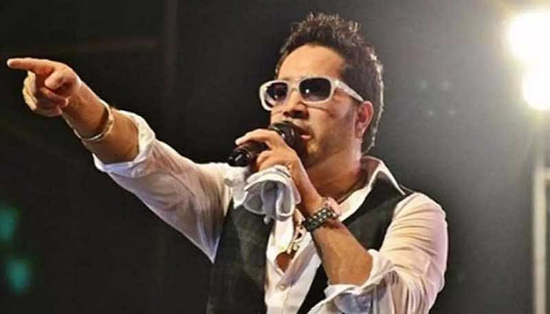 Singer Mika Singh detained in Dubai