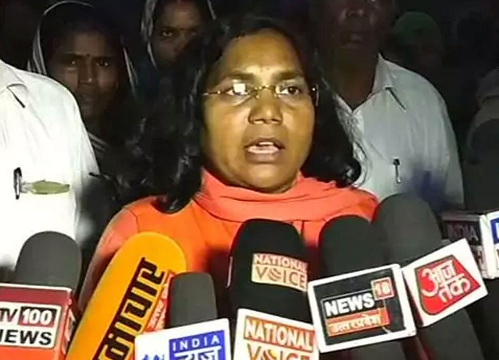 BJP MP Savitribai Phule resigns from party 