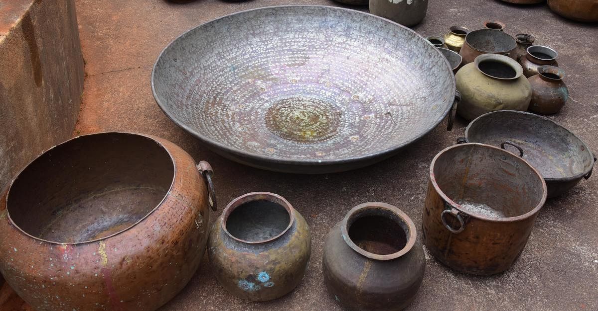 Re-tinning of copper utensils at Adamar Mutt