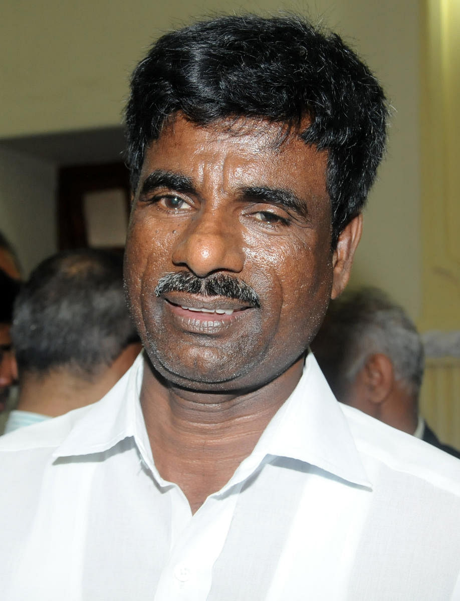 Anti-farmer remarks: CM should apologise
