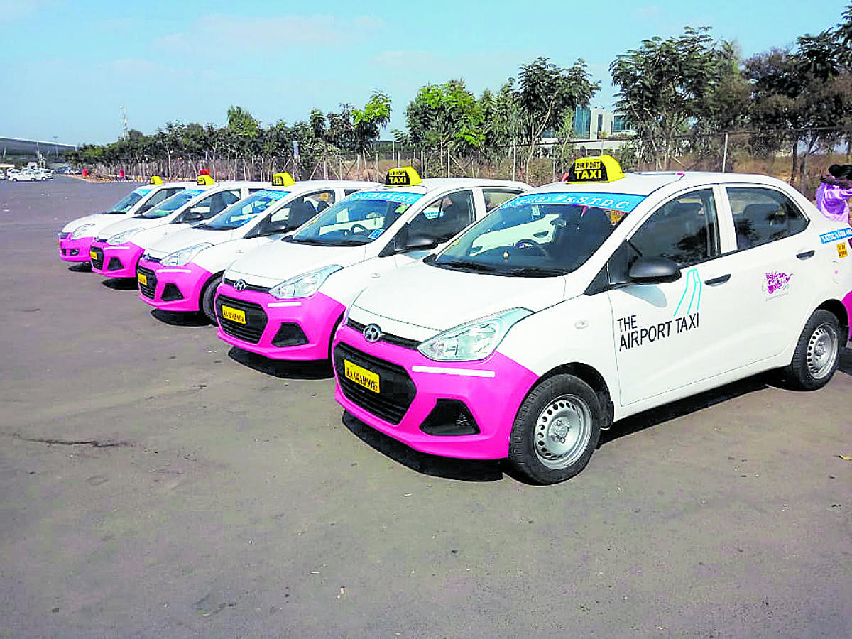 Kolkata to get pink taxis for women 