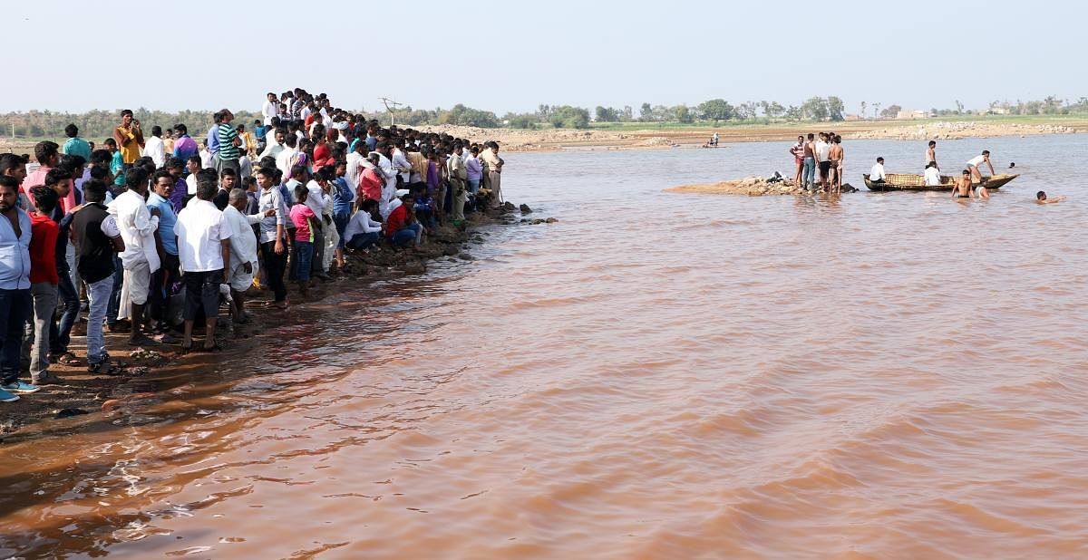 Holy dip turns tragic, 8 drown in N Karnataka rivers