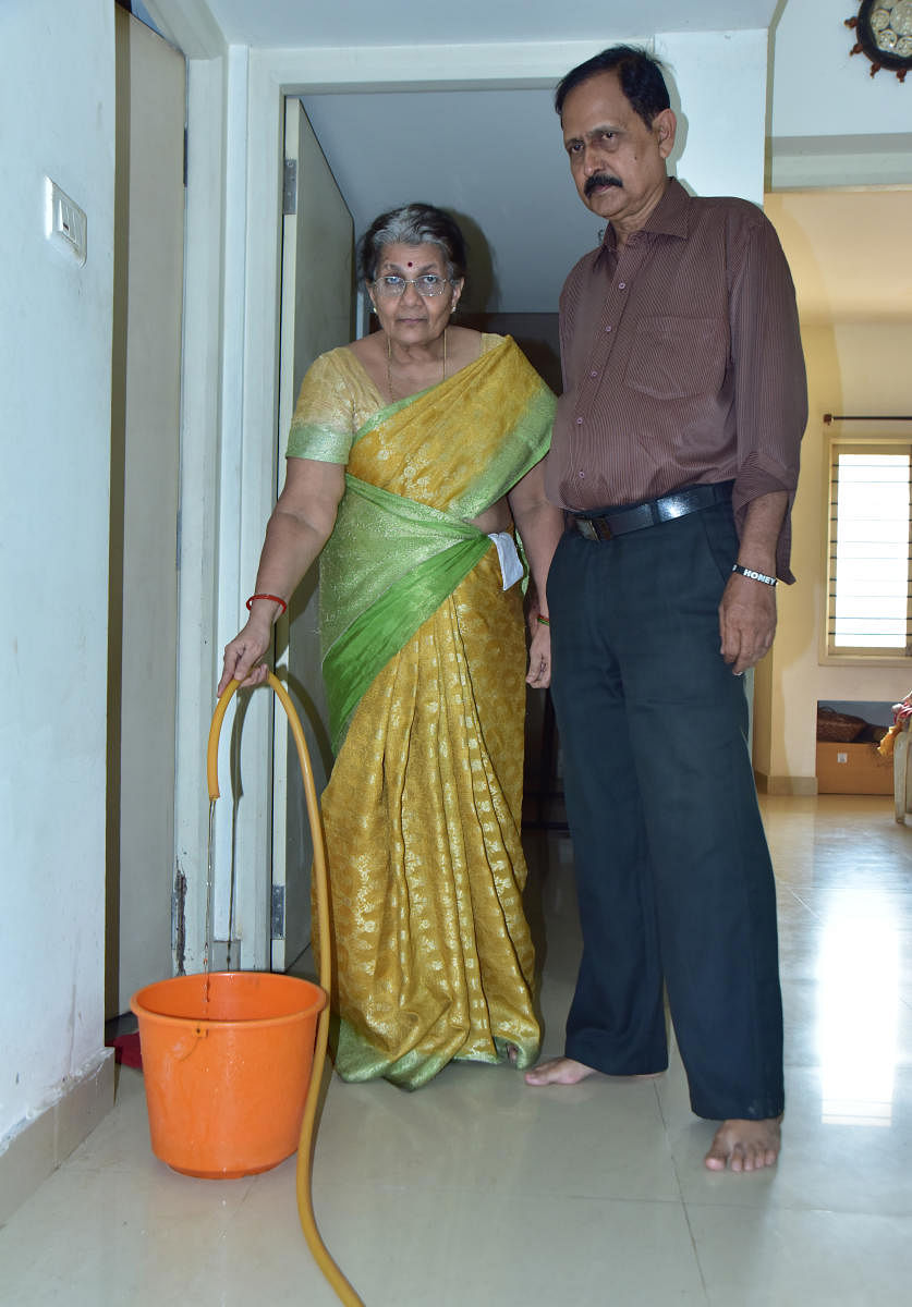 Apartment assn punishes elder couple for defaulting fee