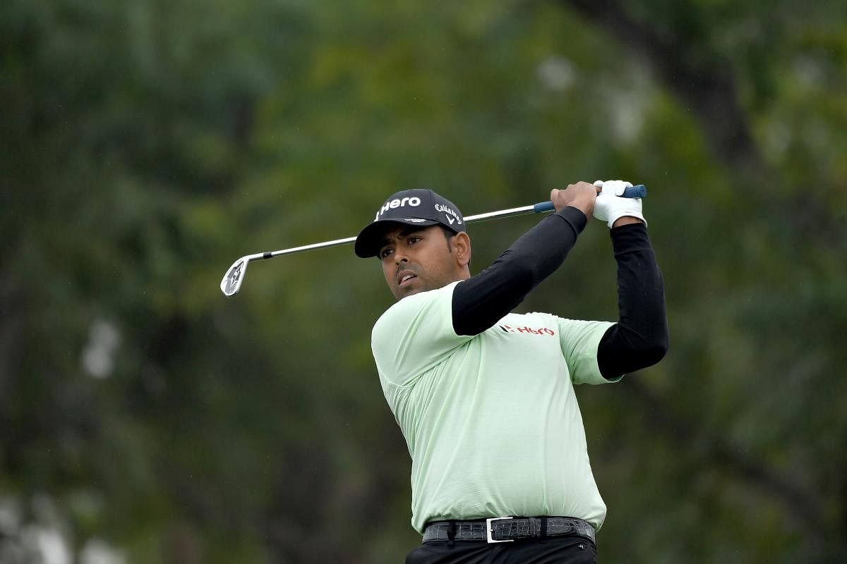 Lahiri fires 65 to rise to T21