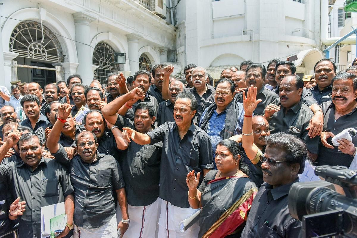 DMK walks out of TN Assembly over Shekher's arrest