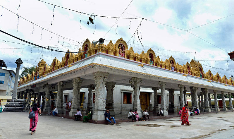 SI’s wife loses gold chain at Banashankari Temple