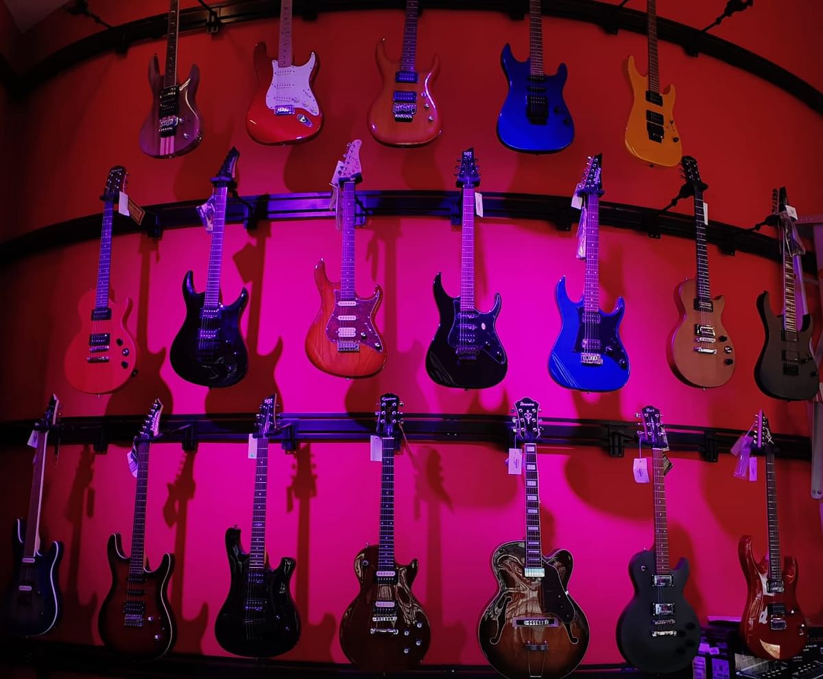 Tunes of guitars: A guide for first-time buyers