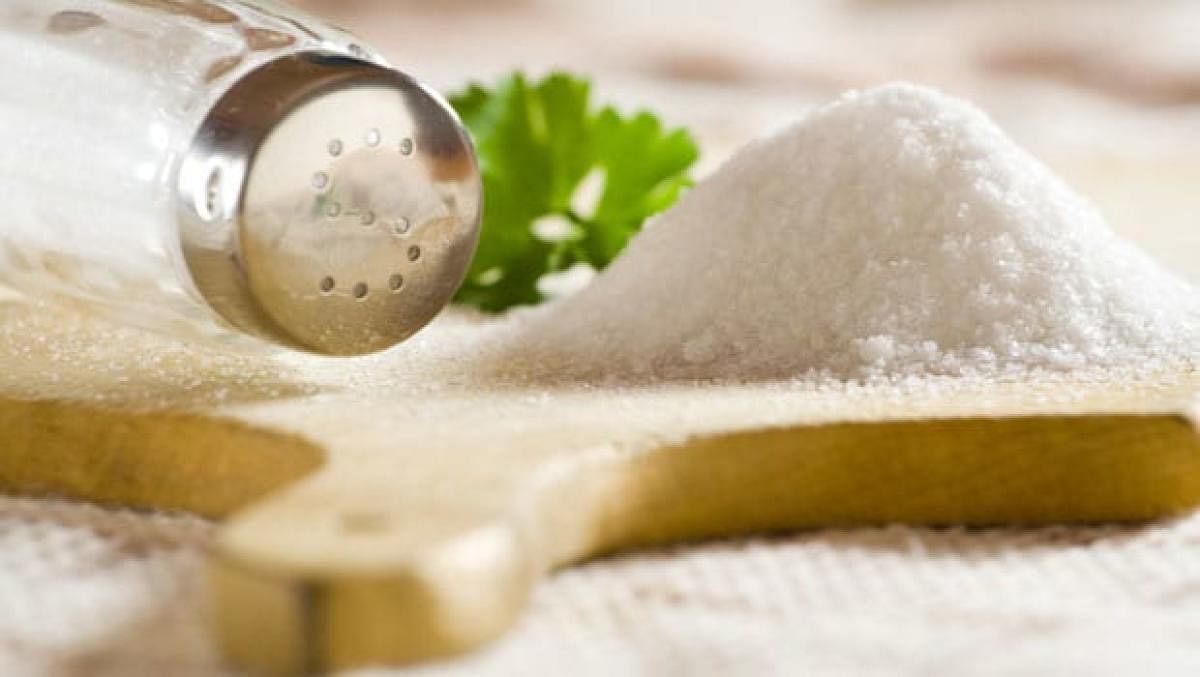 IIT-B study finds microplastic in table salt brands