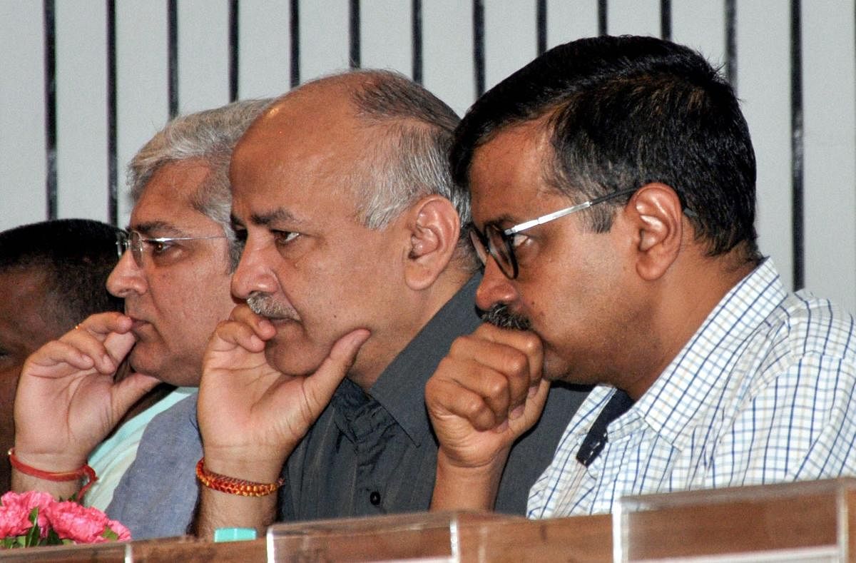EC threatens action vs AAP in electoral funding reports