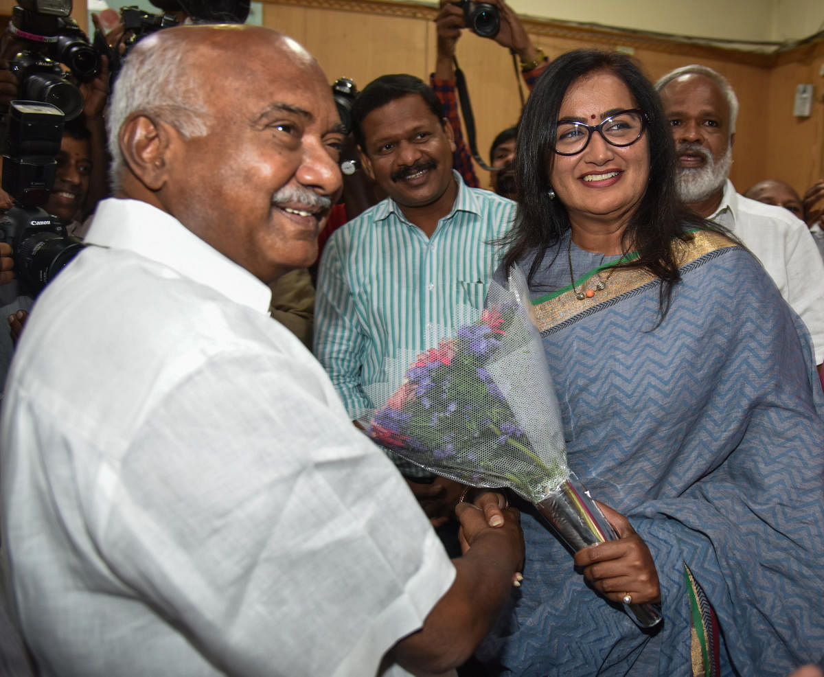 Cong, JD(S) offered sops so that I back out: Sumalatha