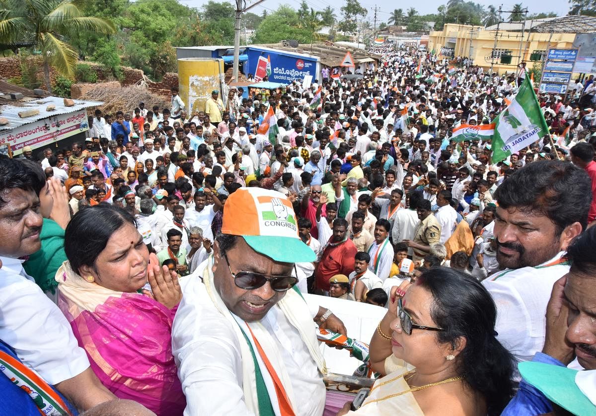 Roadshows mark filing of nomination papers in Kundgol