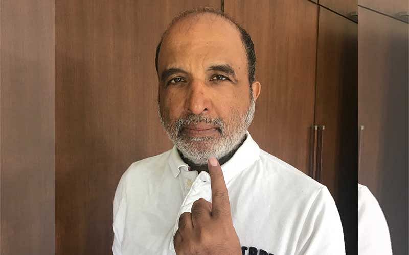 Erased voting ink with nail polish remover: Sanjay Jha