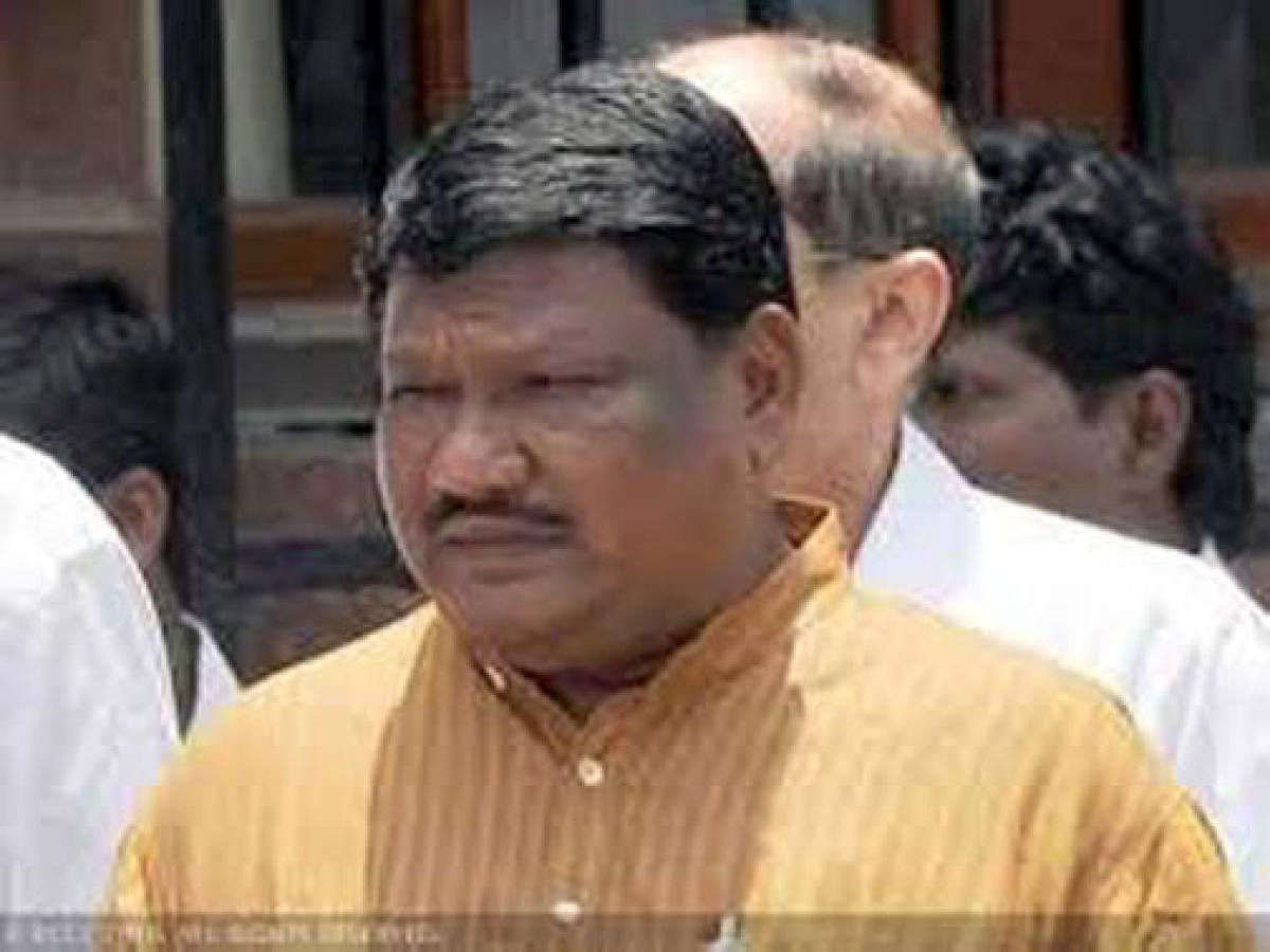 Tough battle for union minister Oram in Sundergarh