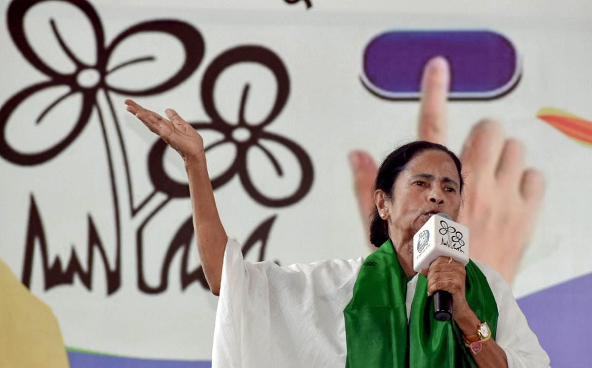 Mamata refutes PM’s allegation of not taking his call