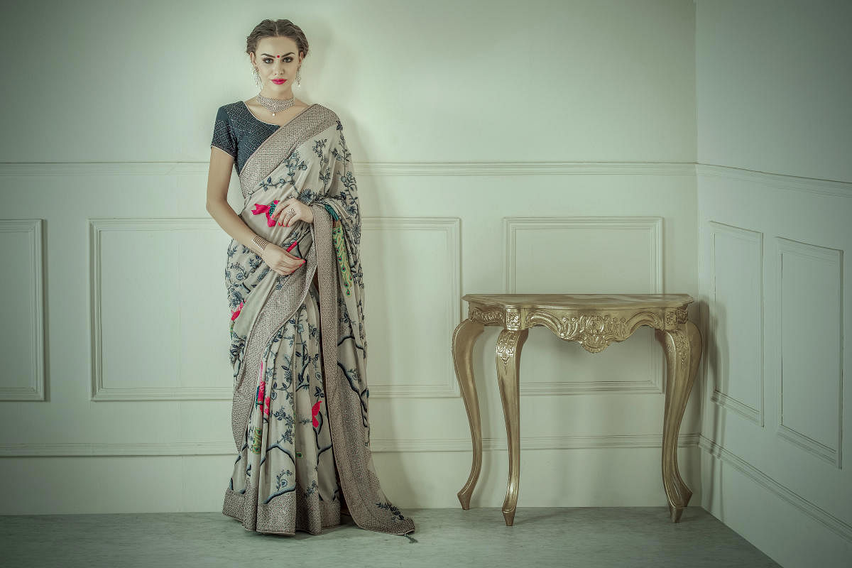 Draping saris, the sassy way