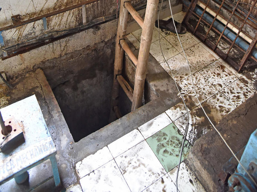 Cleaning sewage plant: 3 labourers die of suffocation 