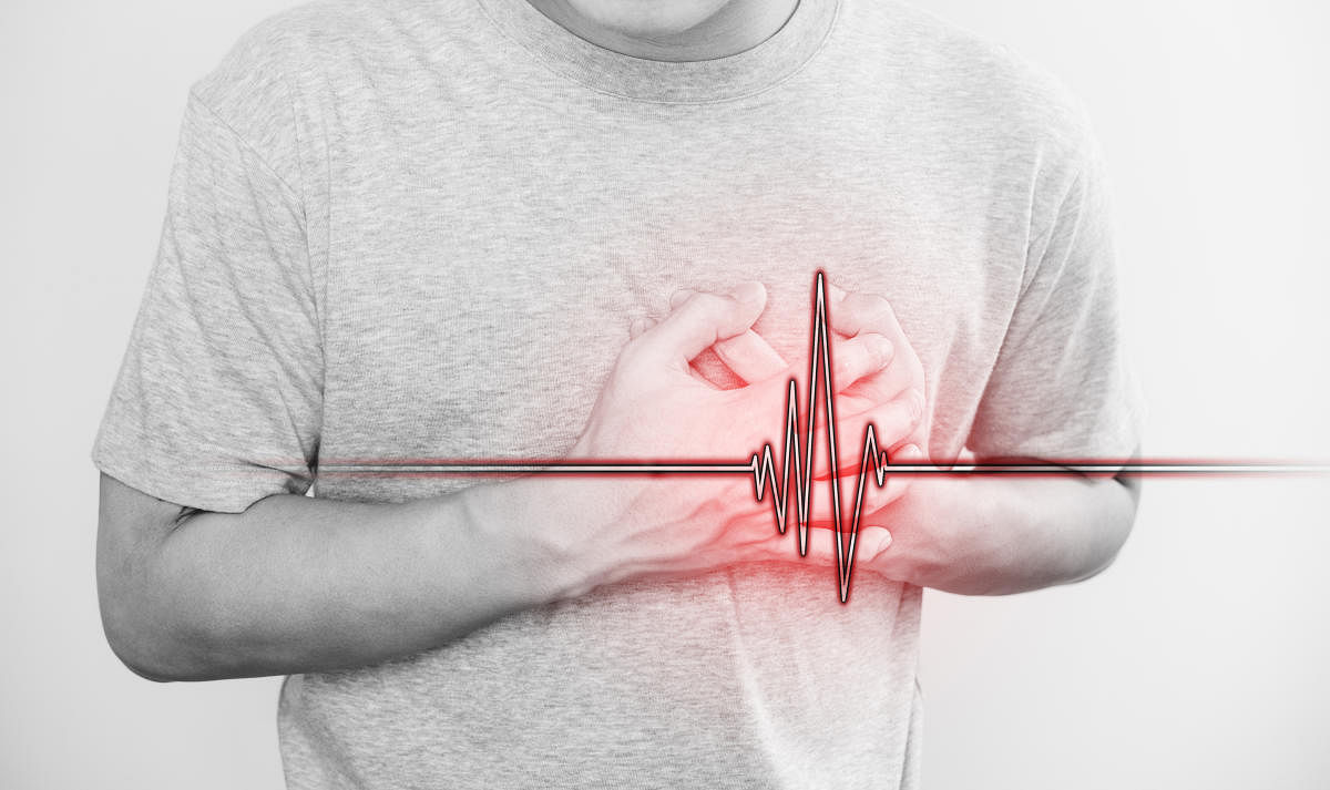 What are the warning signs of a heart failure?