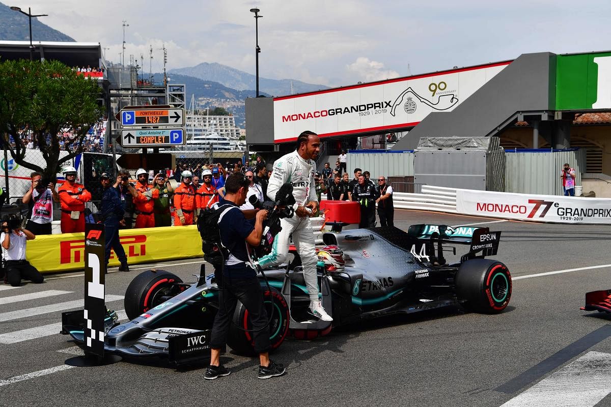 Hamilton snatches dramatic Monaco pole with record lap