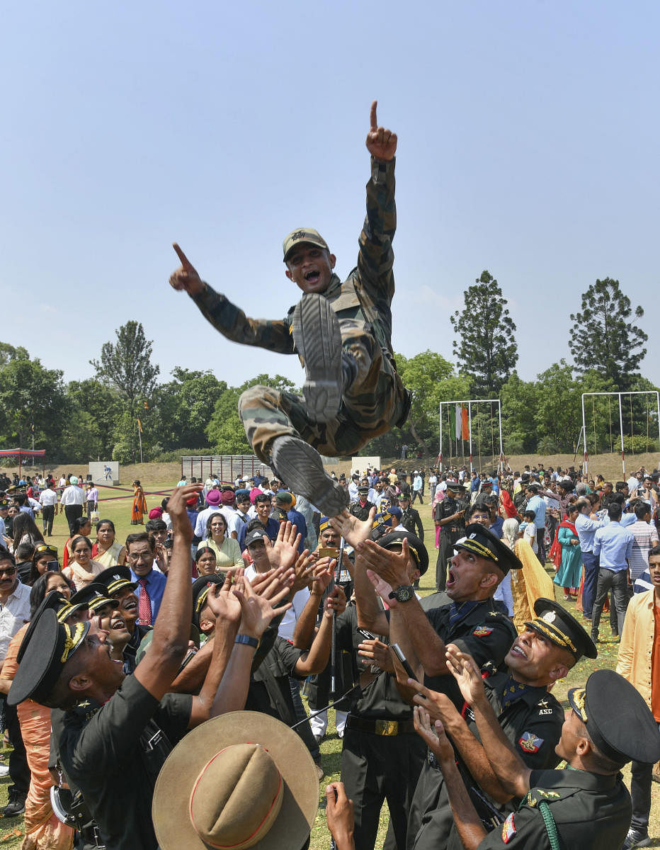 382 cadets commissioned into Army