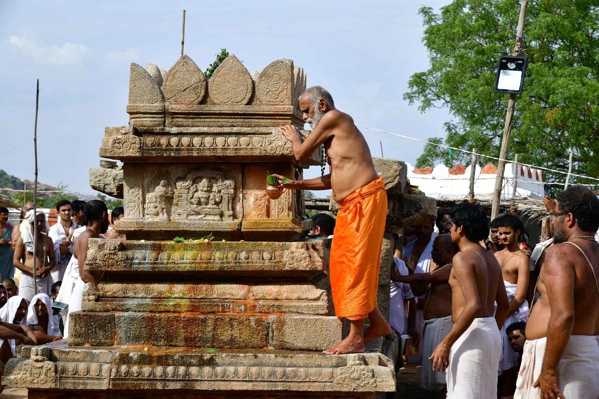 Devotees rebuild Vyasaraja Brindavana