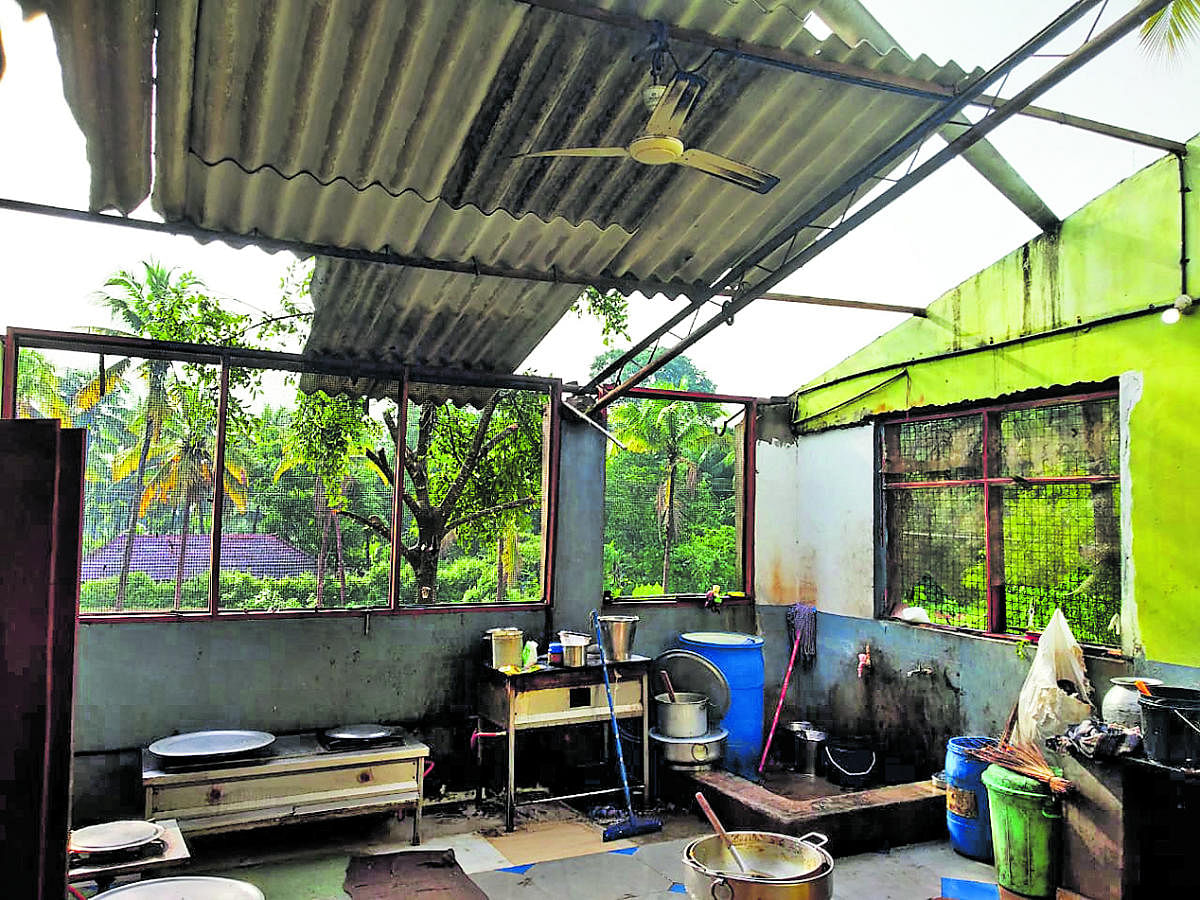 Asbestos sheets of hostel blown away: 3 injured