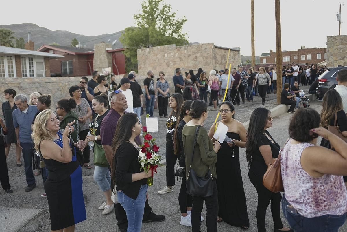 Hundreds arrive to honour El Paso victim