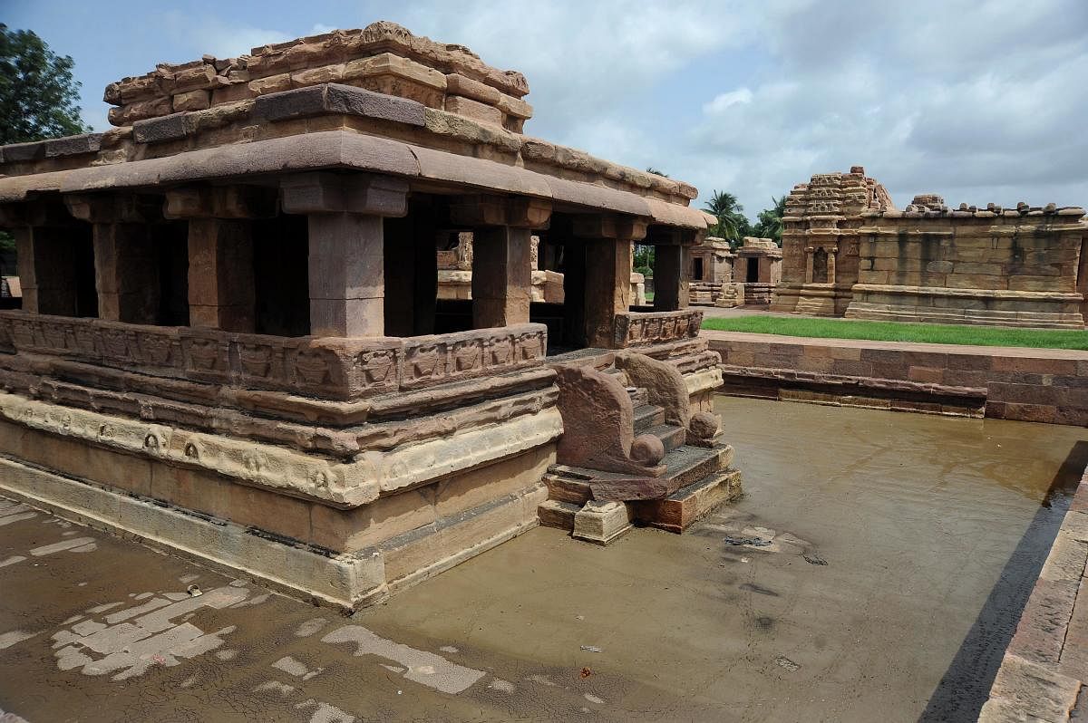 Slush seen at the World Heritage site at Aihole after the area was flooded due to heavy rains. | DH Photo: Pushkar V