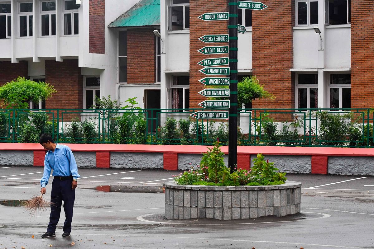 Schools reopen in Srinagar, but students don’t turn up