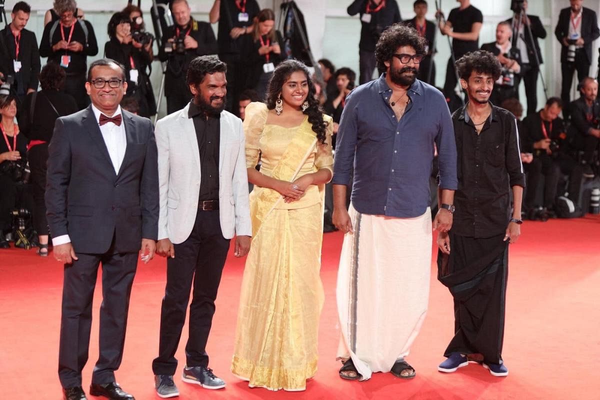 Indian actor rocks in ‘panche’ at Venice film festival