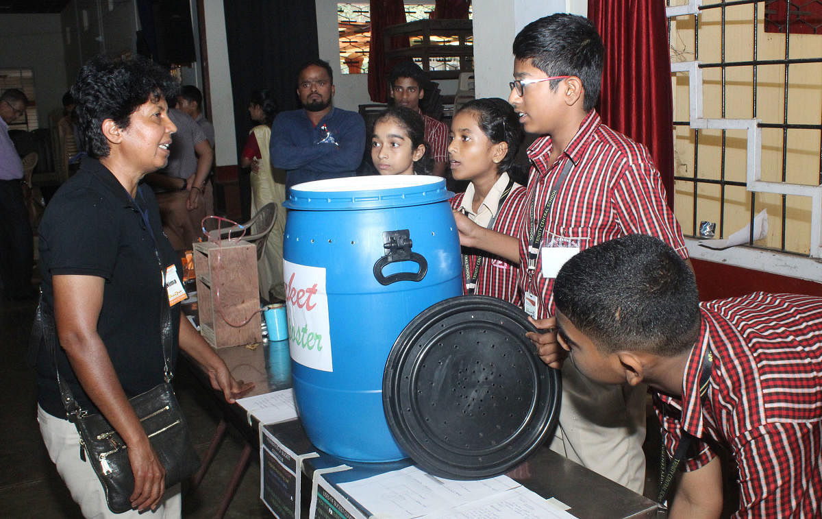 Science fest gave knowledge missing in textbooks