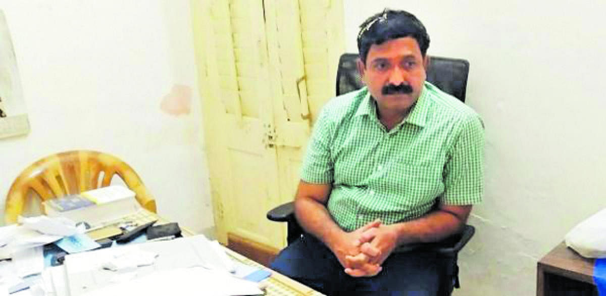 ACB arrests AC for taking bribe