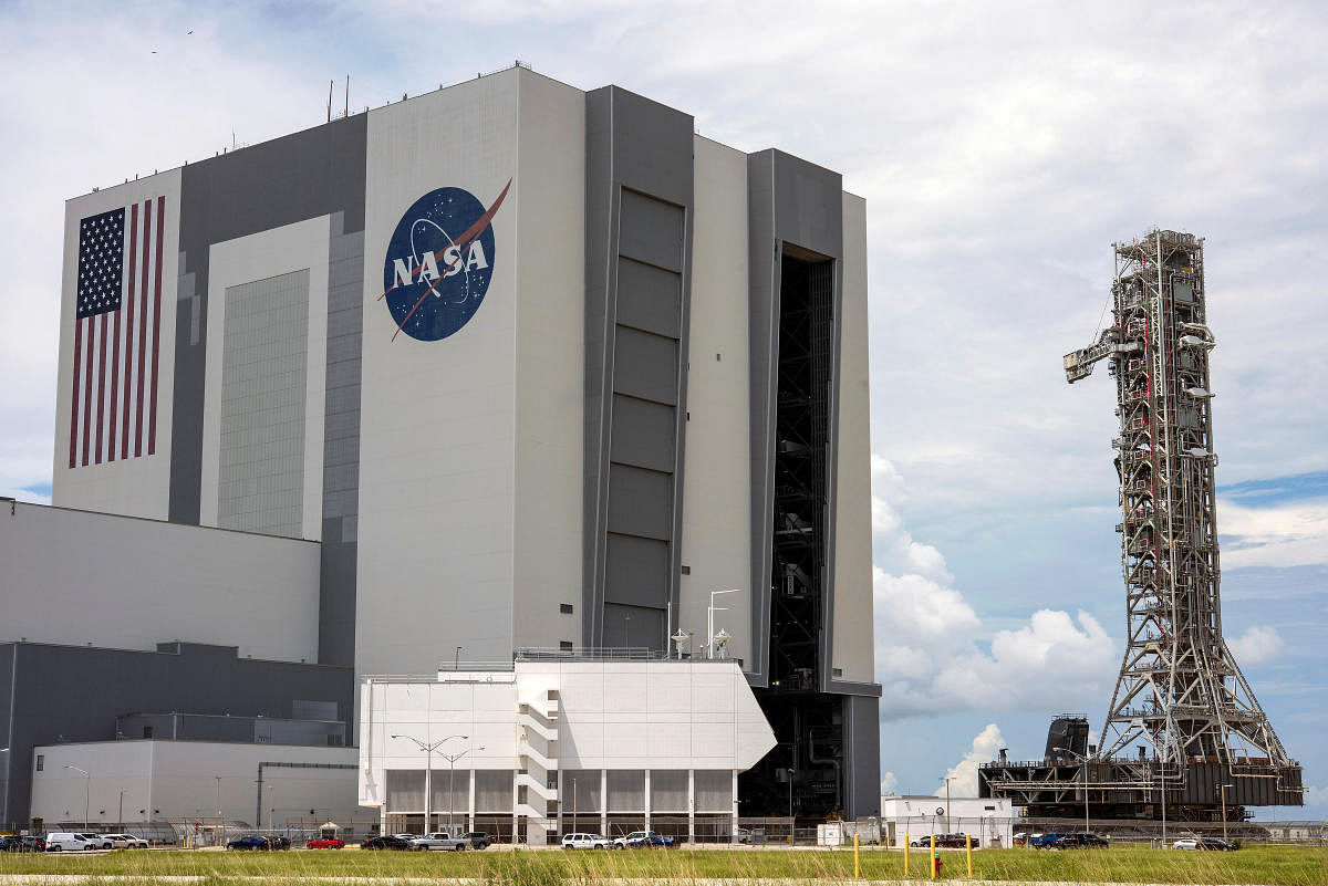 NASA says 1969 moon landing lab to be demolished