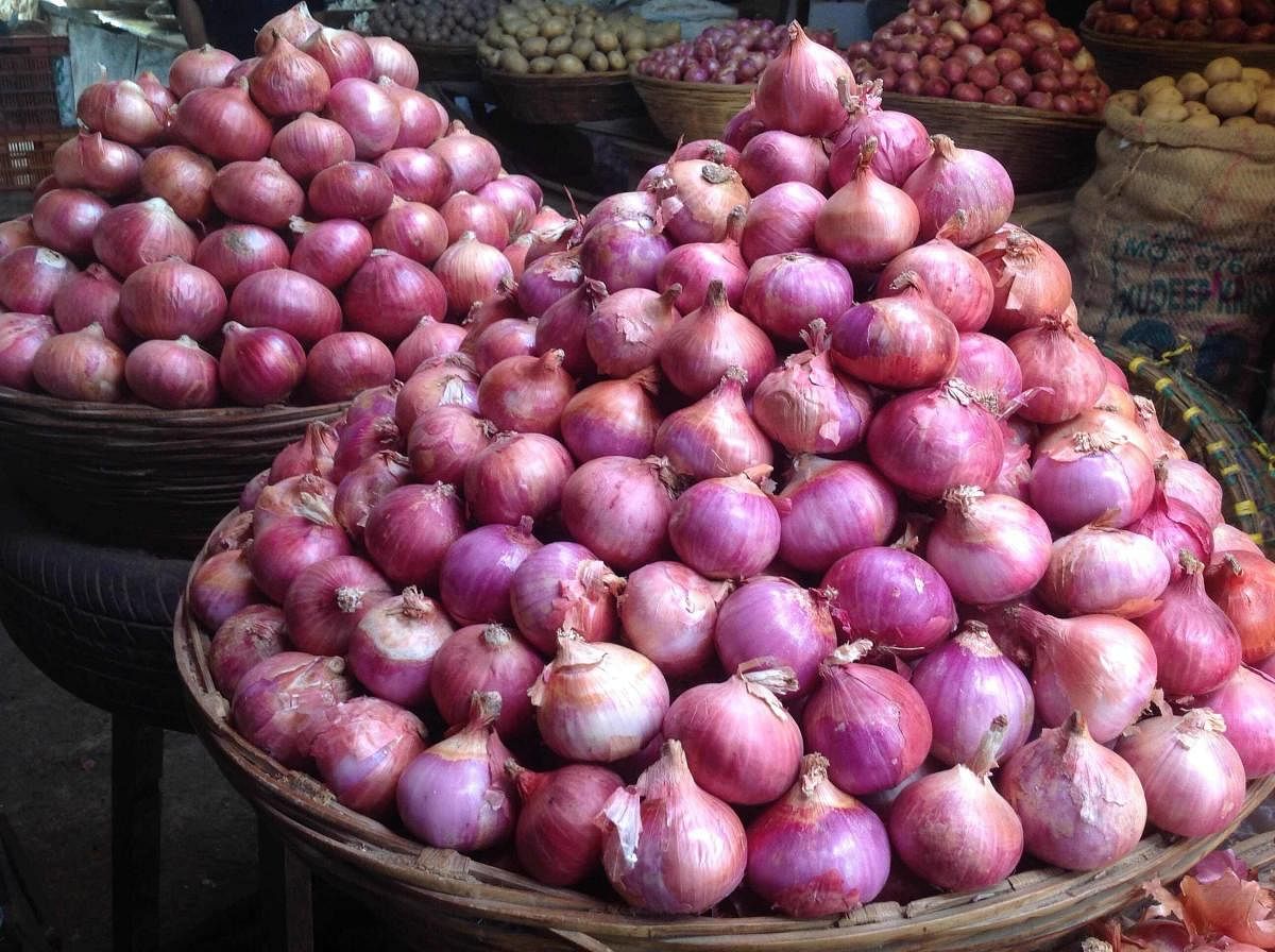Onion price in Karnataka shoots up by Rs 40-50 