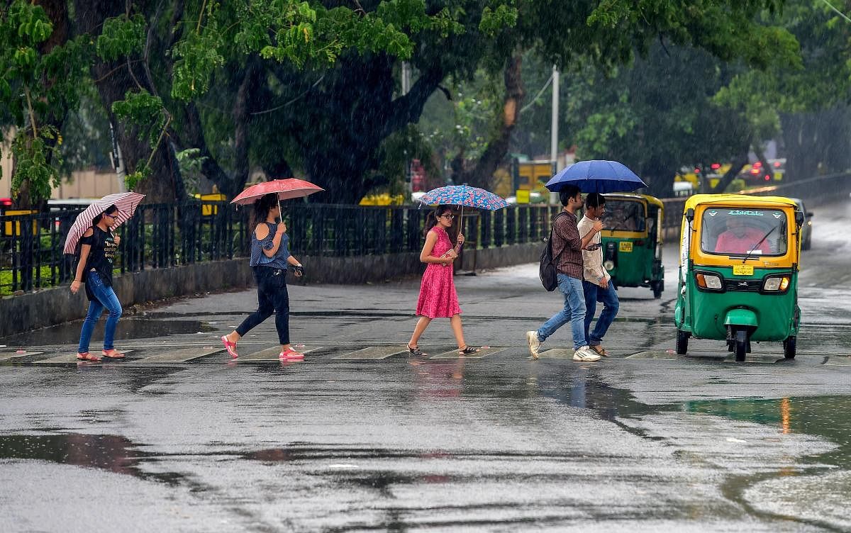 IMD predicts heavy rain in Mangaluru, Kodagu