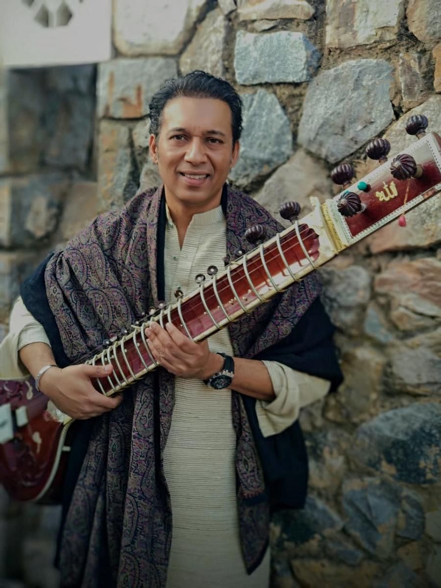 No strings attached for this sitarist