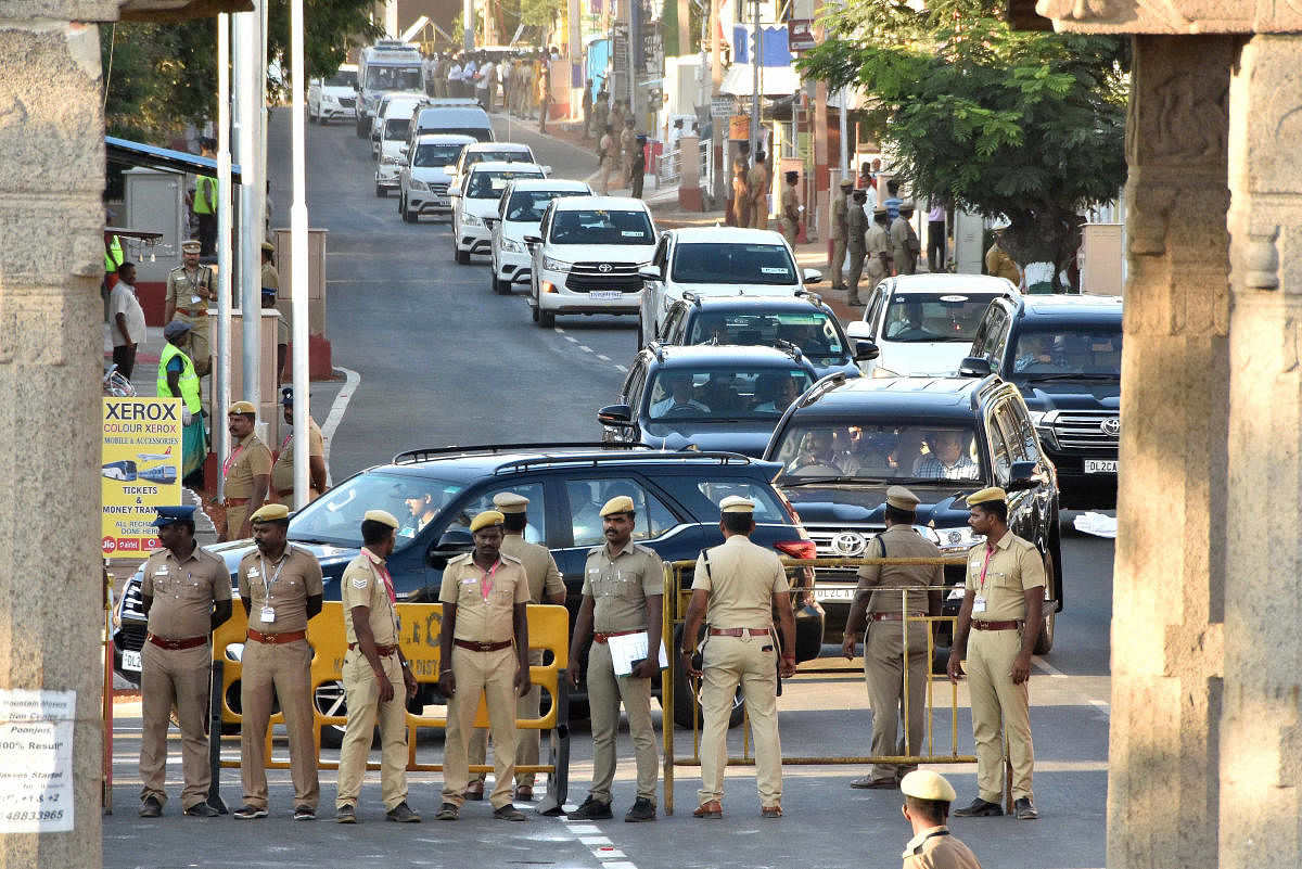 Play safe: Rise in cops guarding VIPs in some states  