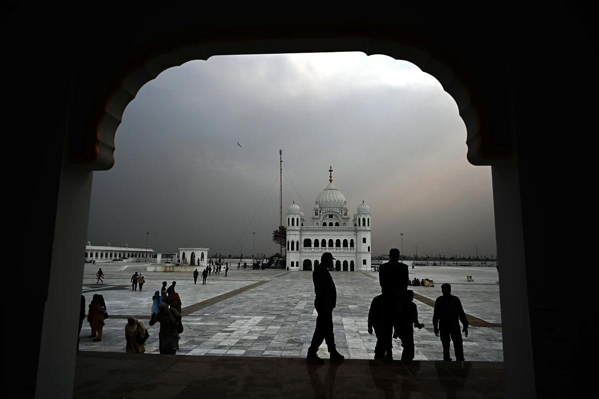 Political activities by pilgrims won't be allowed: Pak