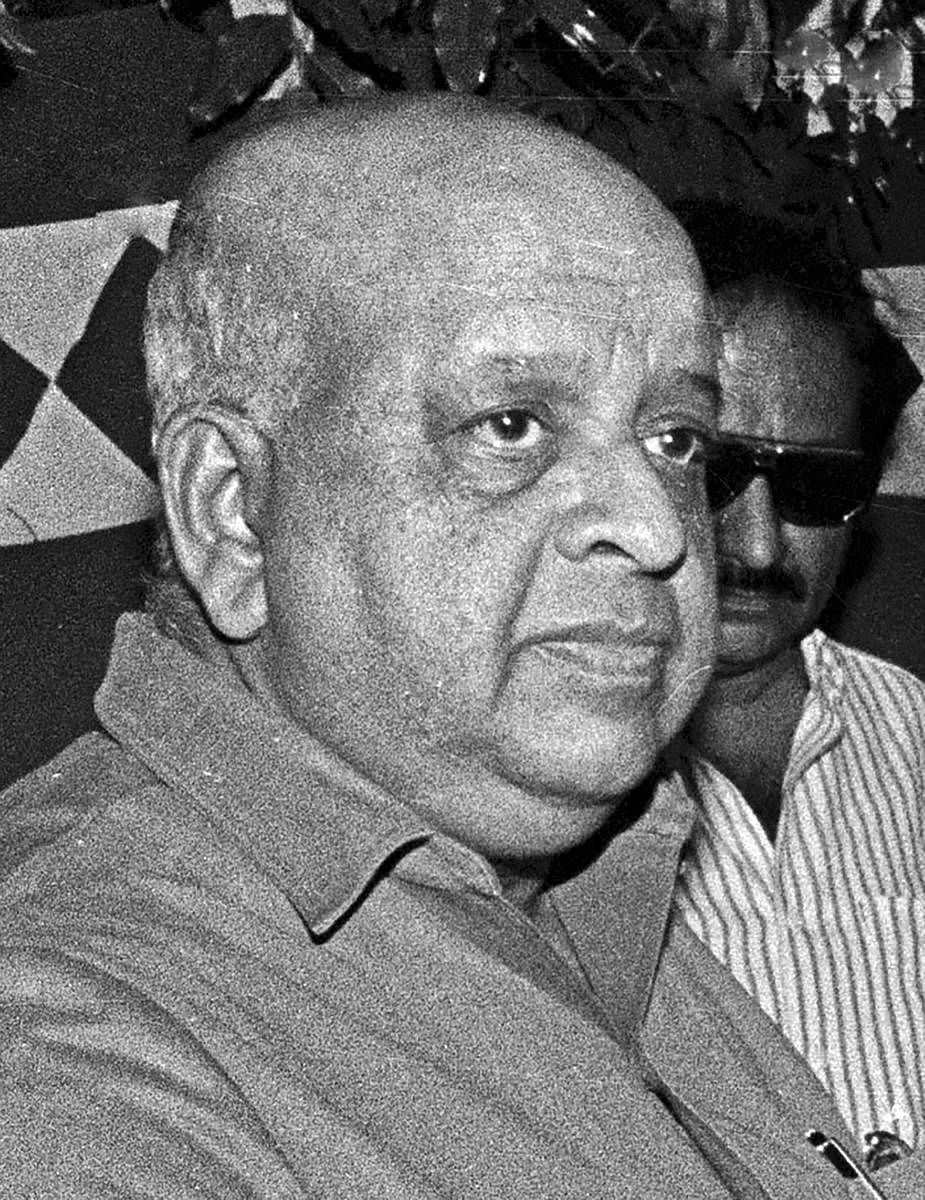 Congress leaders remember Seshan's contribution 