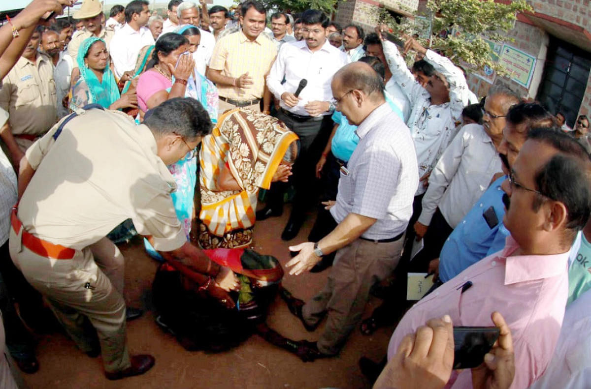 Central team visits Bagalkot dist to assess flood loss