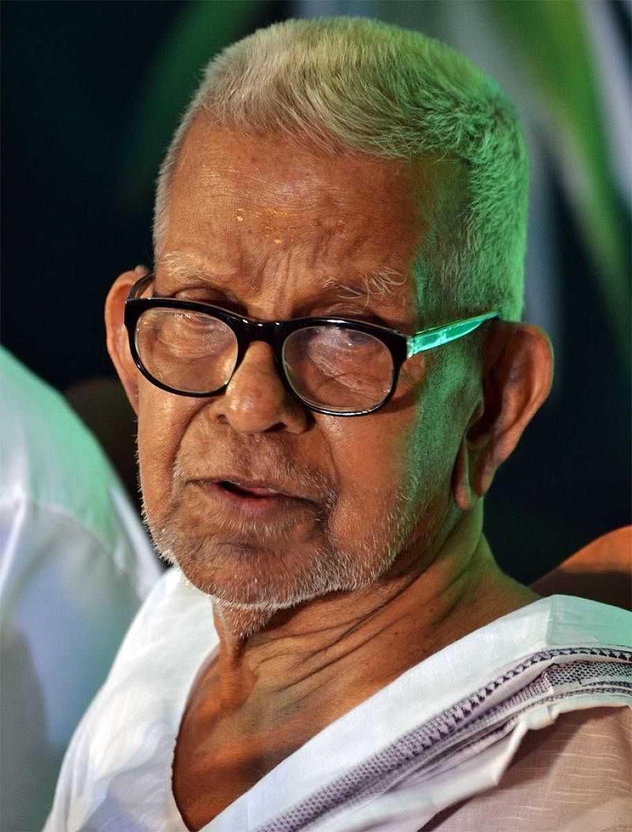 Malayalam poet Akkitham wins 55th Jnanpith award