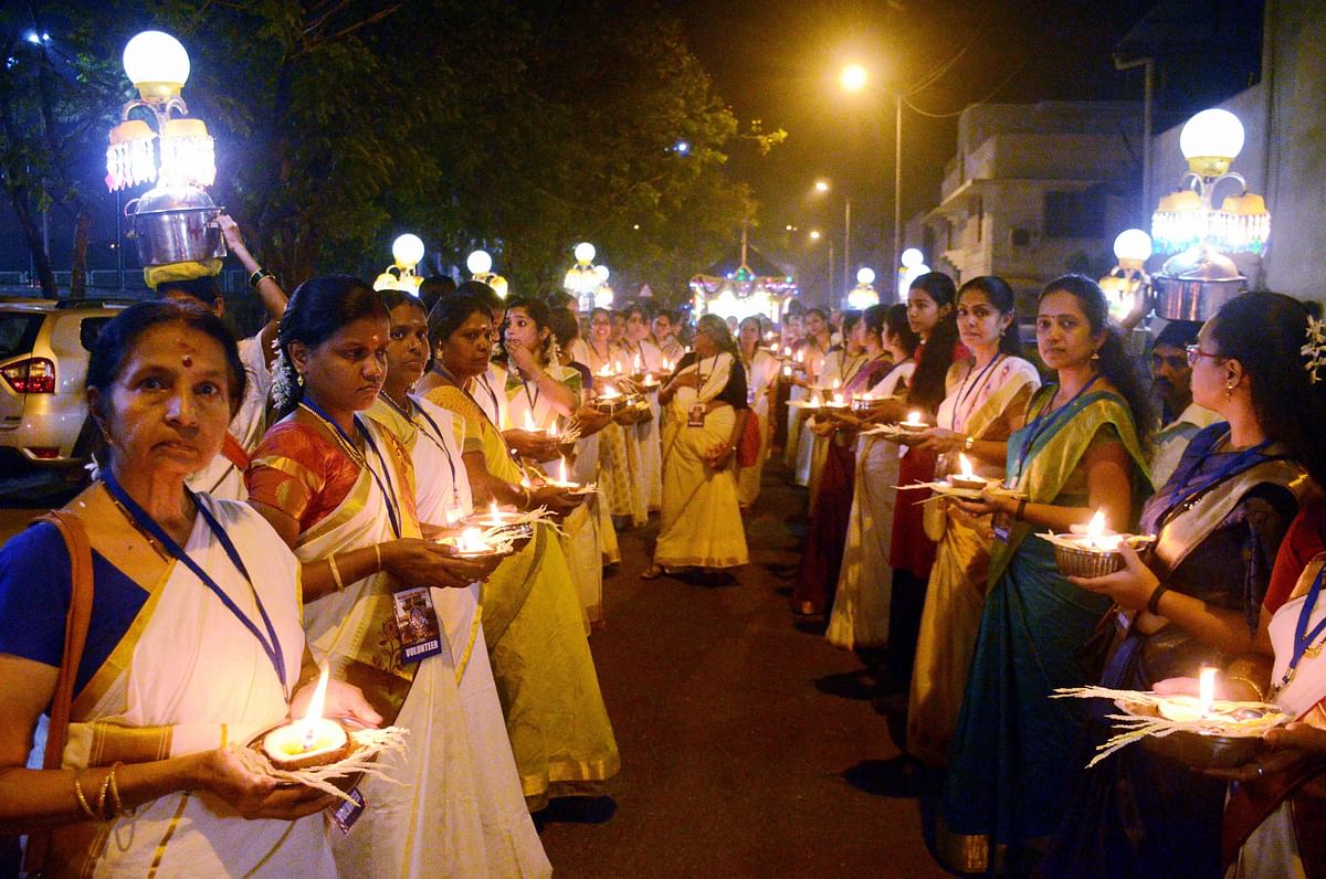 Sabarimala: Yesudas asks women not to tempt devotees