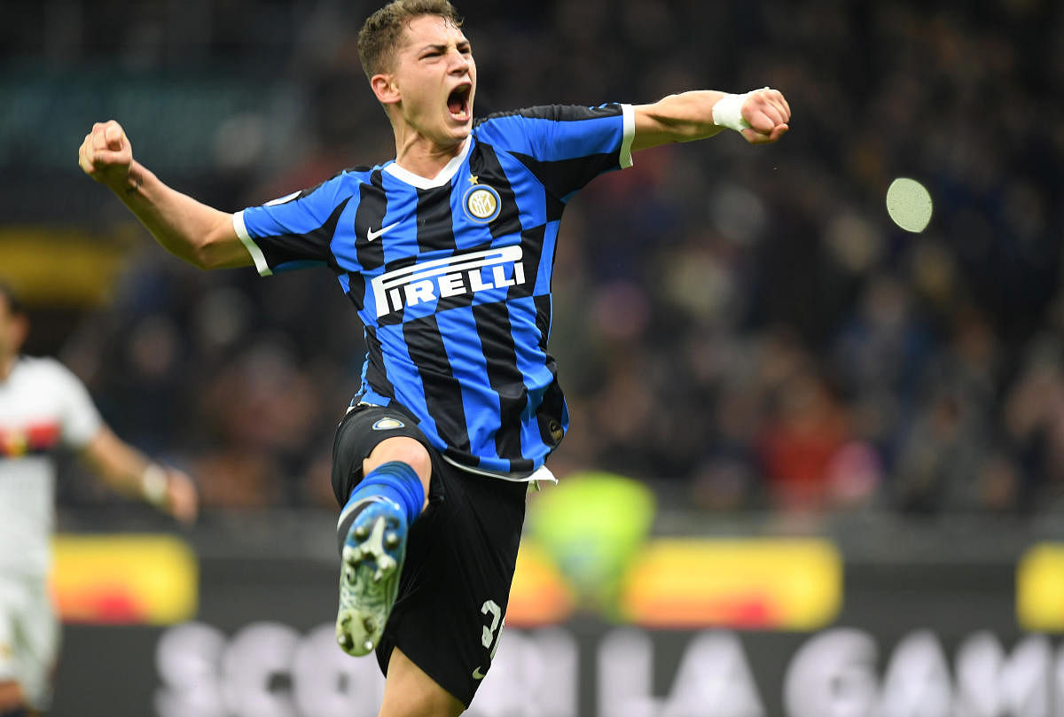 Esposito breaks record with four-goals, Inter tops