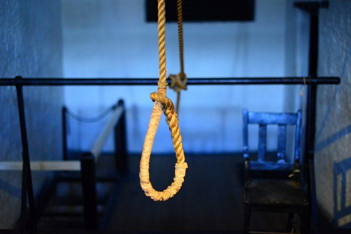 Ready to hang Nirbhaya convicts, says UP hangman 